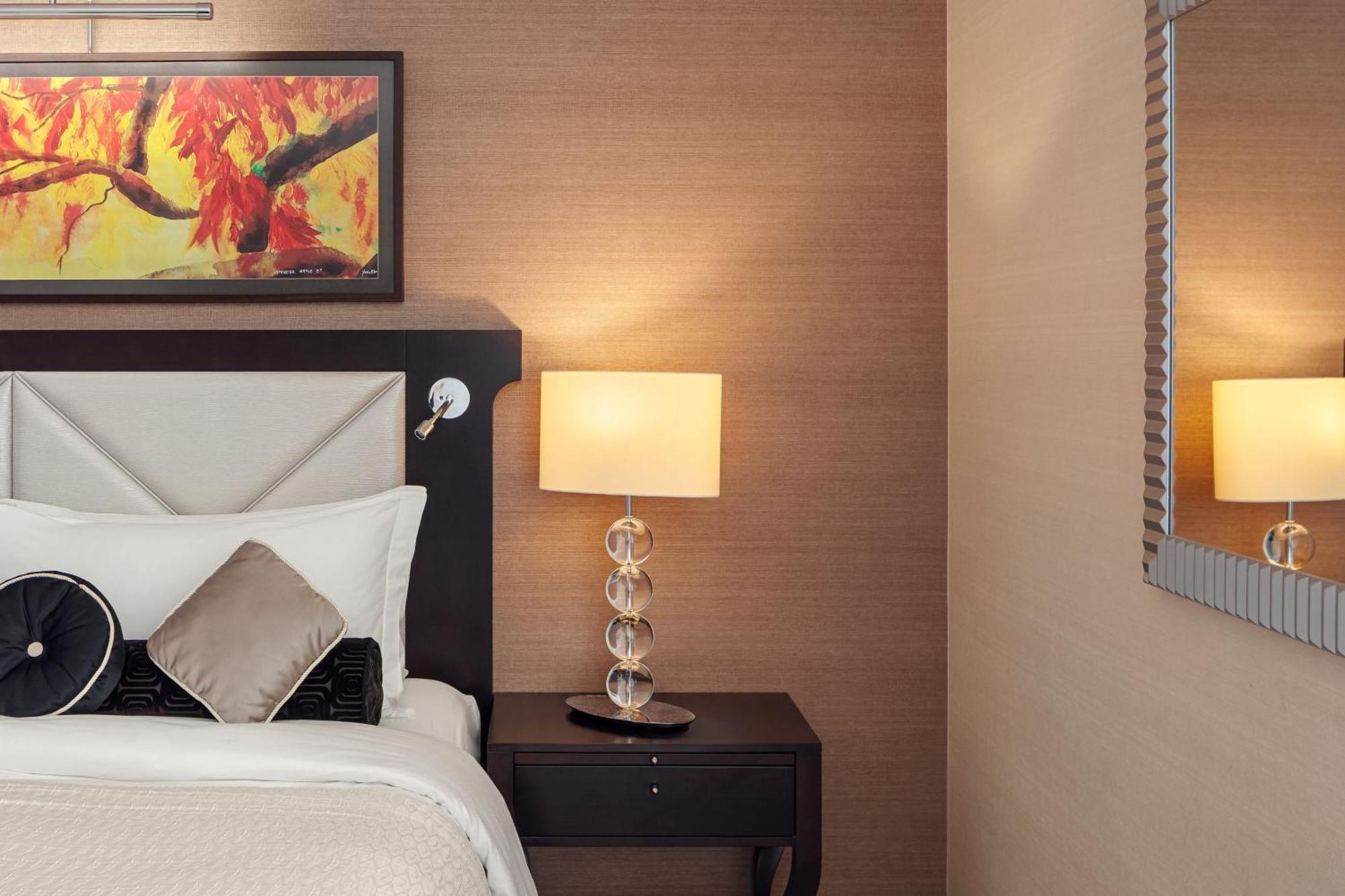 그랜드 호텔 리버 파크, 어 럭셔리 컬렉션 호텔, 브라티슬라바 외부 사진 A bedroom at the hotel